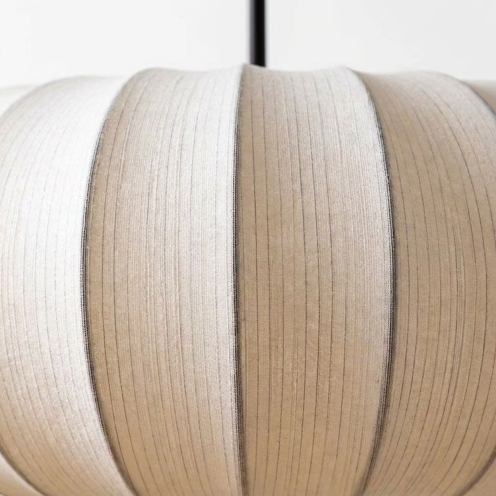 Suspension Ovale Scandinave en Tissu Lumide