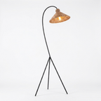 Lampadaire Trépied Rotin - Tige Courbée & Structure Métal Noir eispas